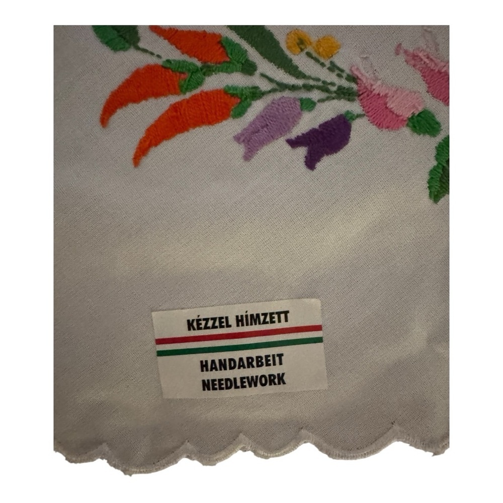 Hand Embroidered Tablecloth Set - Picture 7 of 7